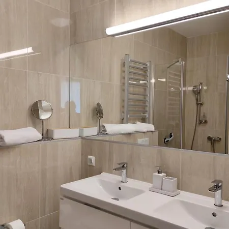 Carbona Emdona Luxury Ξενοδοχείο με διαμερίσματα