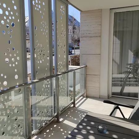 Ξενοδοχείο με διαμερίσματα Carbona Emdona Luxury 5*