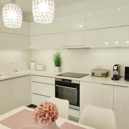 Carbona Emdona Luxury Апарт-отель