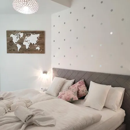 Ξενοδοχείο με διαμερίσματα Carbona Emdona Luxury 5*