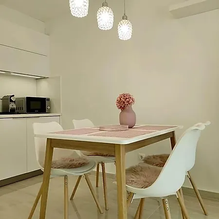 Carbona Emdona Luxury