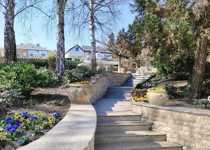 Carbona Emdona Luxury Hévíz